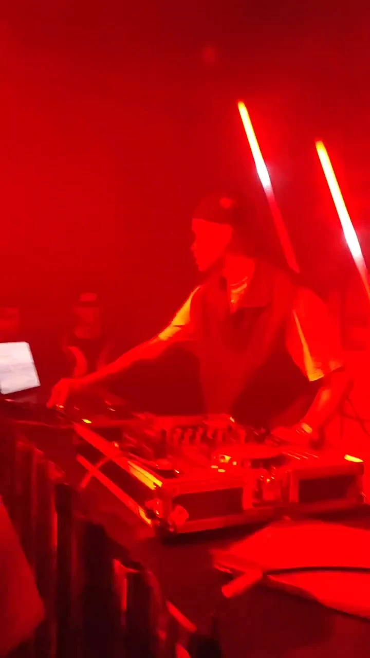 Vidal ao vivo: Tangie / cabine